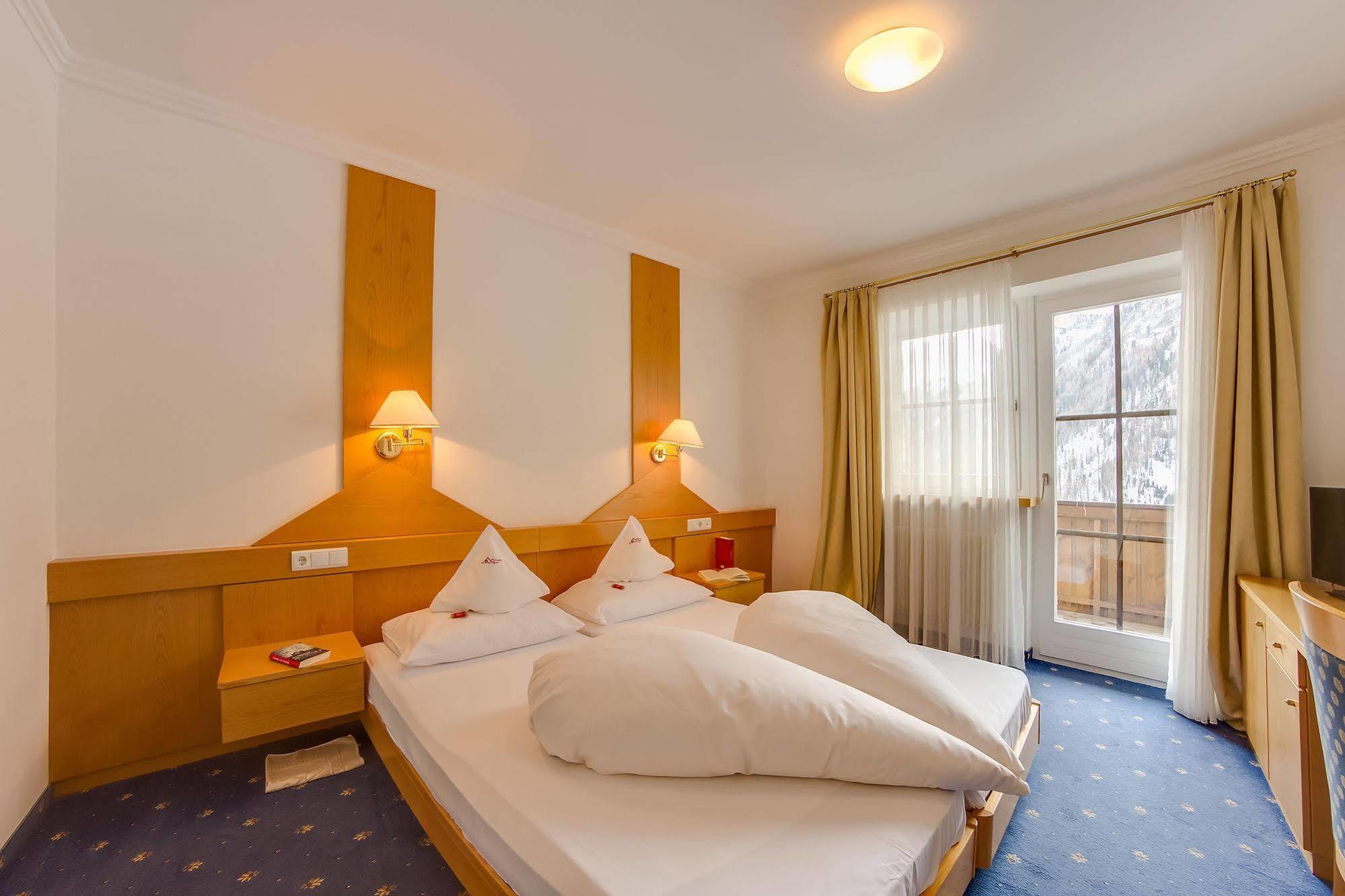 Hotel Berger Superior Riva di Tures Luaran gambar